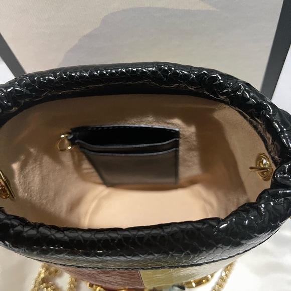 NEW Gucci Zumi Tricolored Snakeskin Drawstring Crossbody Bucket Bag - Picture 12 of 12